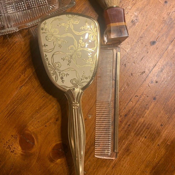 Very rare vintage women's toiletry set from the 70s 🌻 - Picture 2 of 16